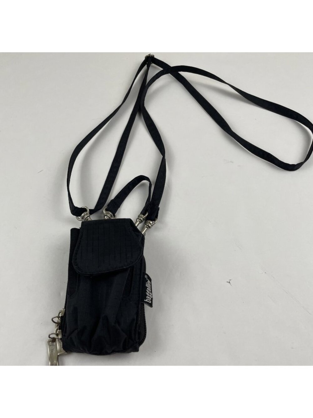 Baggallini On The Run Flip Phone Case Wallet Crossbody Wristlet Belt Travel